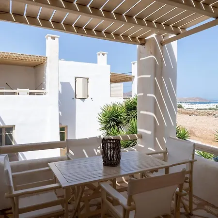 1 Bedroom Cycladic House @ For 4 Apartment