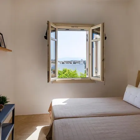 1 Bedroom Cycladic House @ For 4