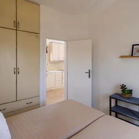 1 Bedroom Cycladic House @ For 4 Apartment